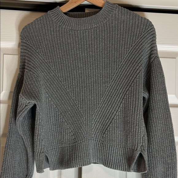 Abercrombie & Fitch Sweaters - Abercrombie & Fitch Wedge Crew Gray Sweater Size Small